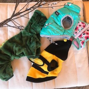 LIQUIDATION SALE * XS dog clothing  **dinosaur, bee, jacket & harness
